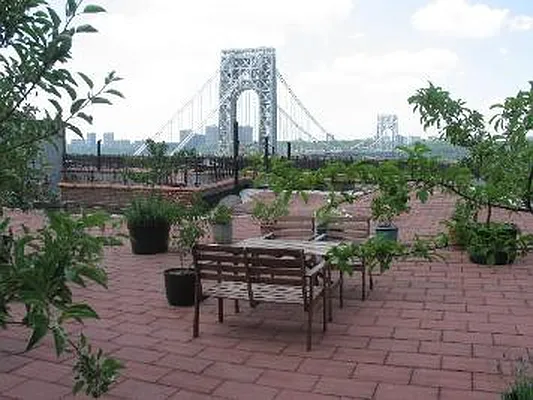 Sold by Corcoran | media 14