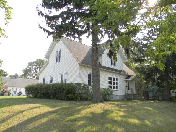 724 E Ludington Ave, Ludington, MI 49431