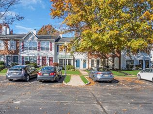 92 Amethyst Way, Franklin Park, NJ 08823
