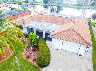 4132 Star Island Dr, Holiday, FL 34691