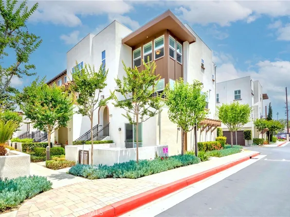 9213 Sunshine Pl, Downey, CA 90240