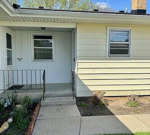 4th image of 649 Blue Ash Dr SE #117