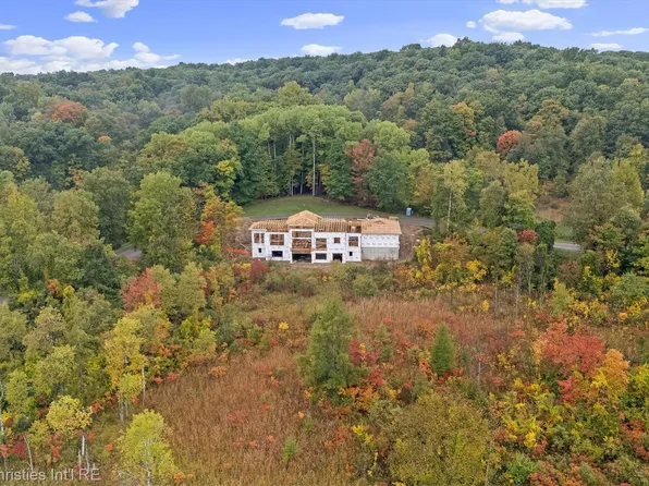 1246 Lake Forest Way, Milford, MI 48380