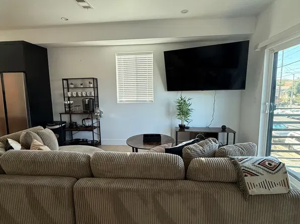 436 E 28th St #1/2, Los Angeles, CA 90011
