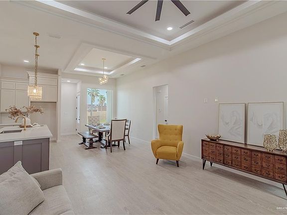 3rd image of 3600 E Alexa St