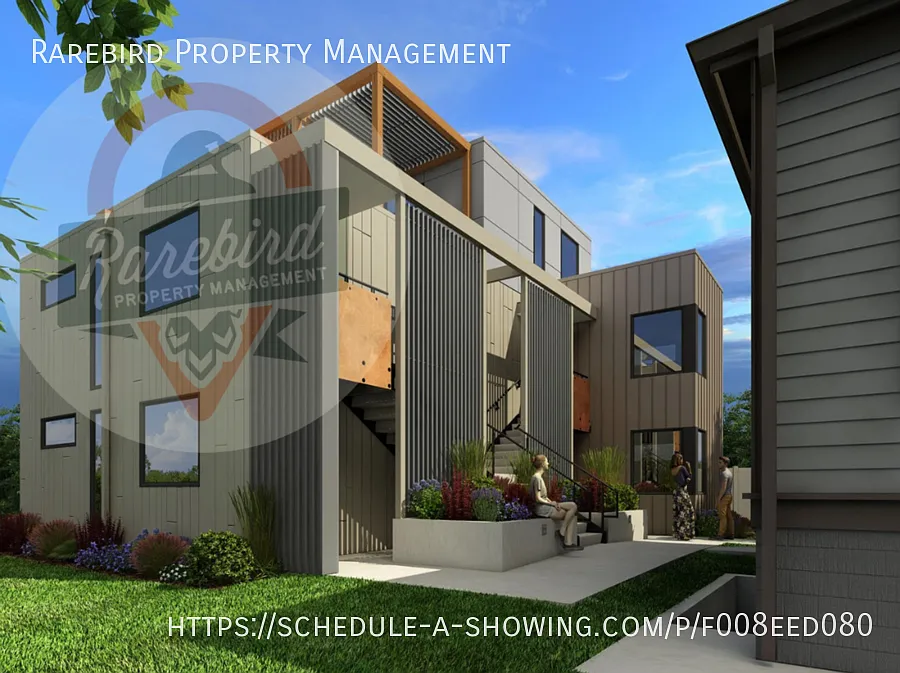 2719 NE Flanders St #D photo 1
