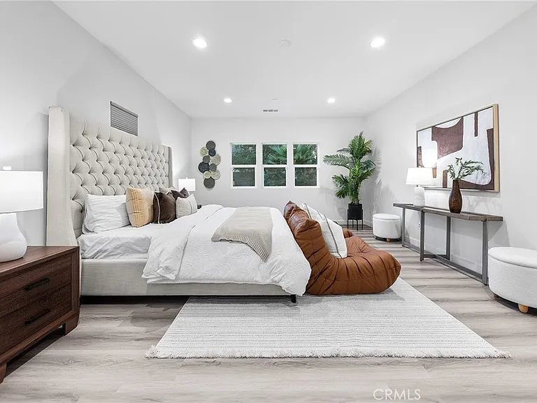 1359 Point Loma Pl — Photo 42