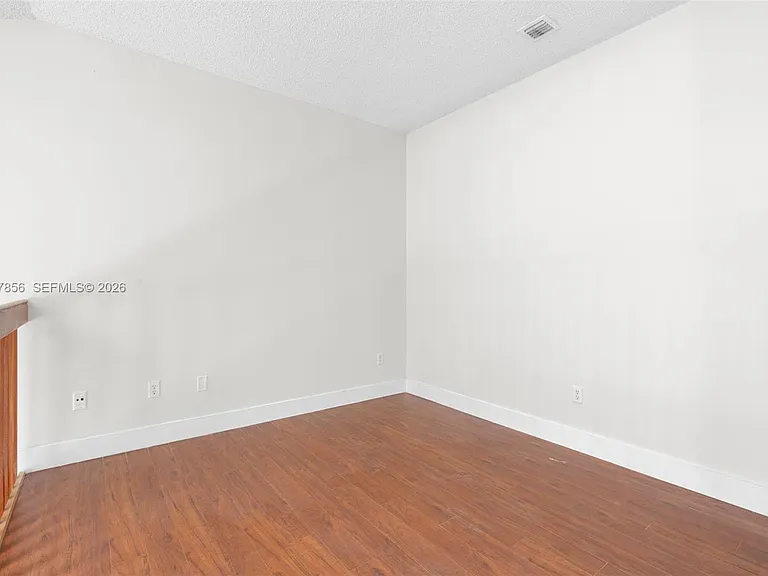 7144 Sportsmans Dr #7144 — Photo 16