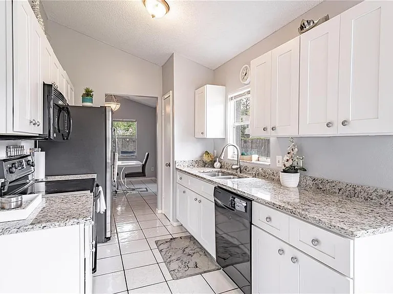 767 Meadowside Ct — Photo 15
