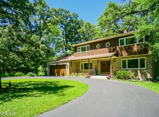 28W322 Hillview Ave, West Chicago, IL 60185