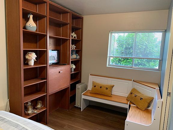 2nd image of 3249 Holly Way #C