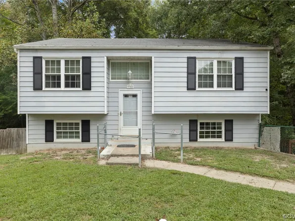 9355 Lost Forest Dr, North Chesterfield, VA 23237