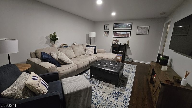 1st image of 106 Burnside Ave