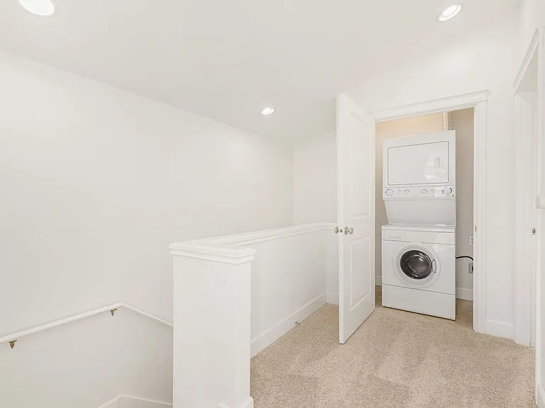 1412 NW 60th St #A — Photo 11