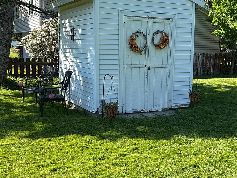 66 Clearfield Dr — Photo 4