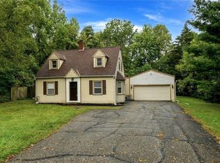 5924 Horning Rd, Kent, OH 44240