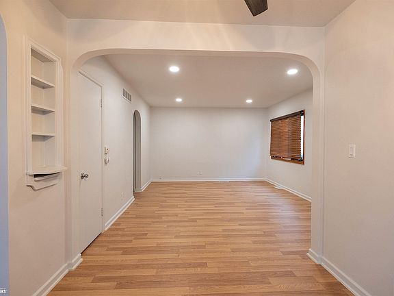 5th image of 101 S 7th St