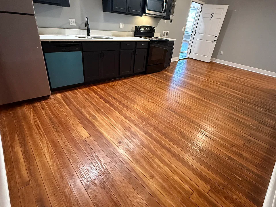 103 E Excelsior St #5