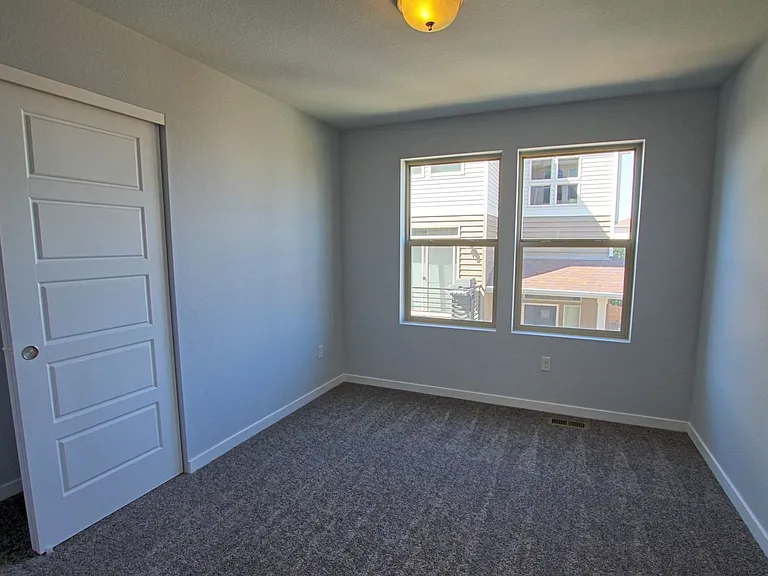 4144 Elegant St — Photo 9