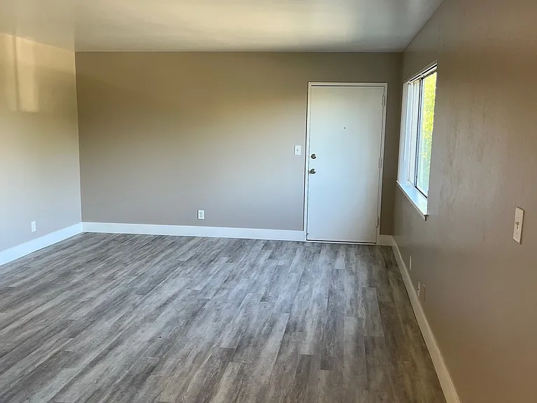 River Park Vista — Photo 26