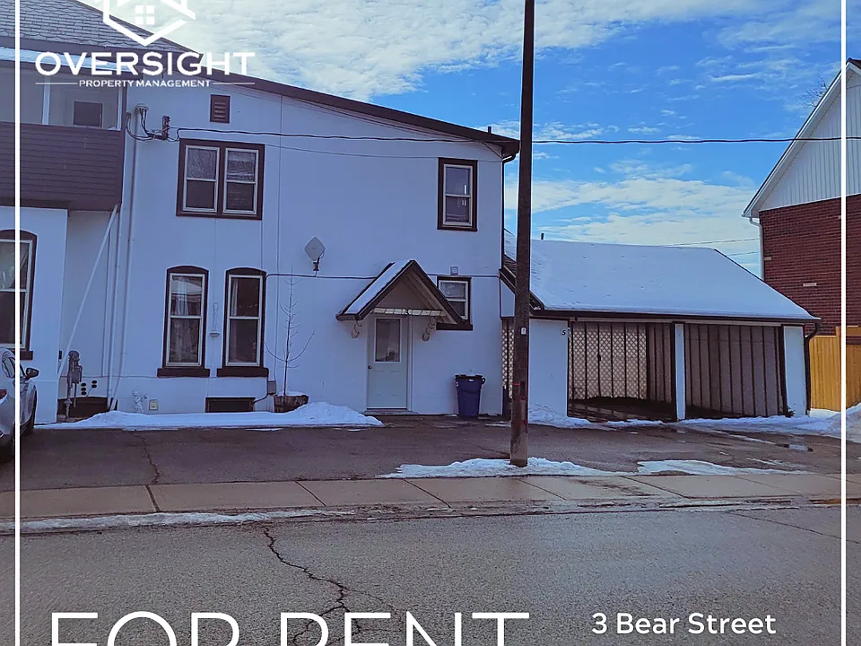 3 Bear St