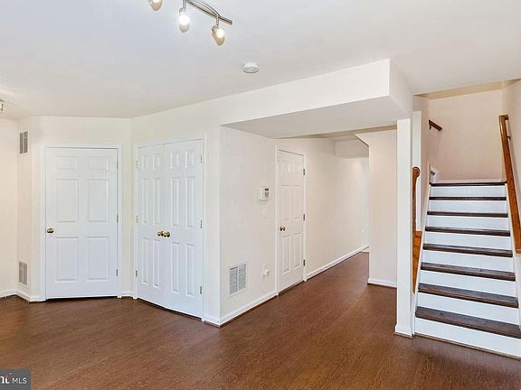 2nd image of 105 Galway Ln
