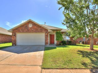 21923 Pleasant Ridge Rd, Edmond, OK 73012