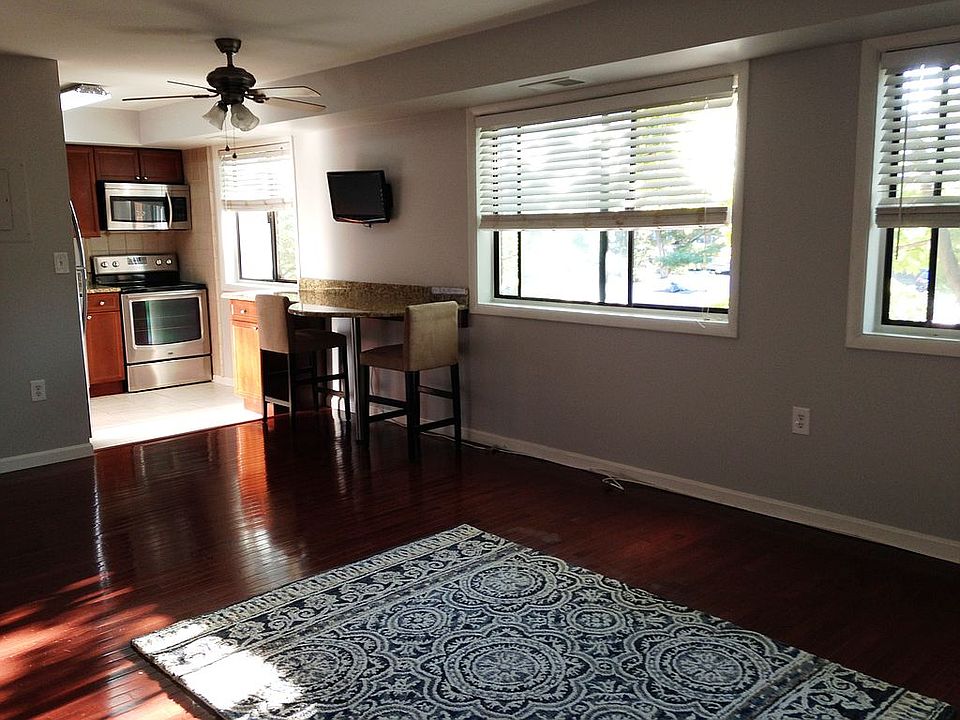 1st image of 3340 S 28th St APT 304