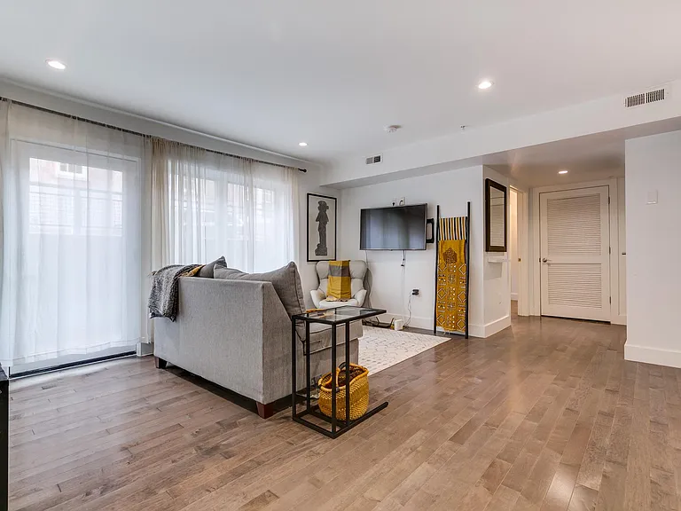 1767 Lanier Pl NW #1 — Photo 4
