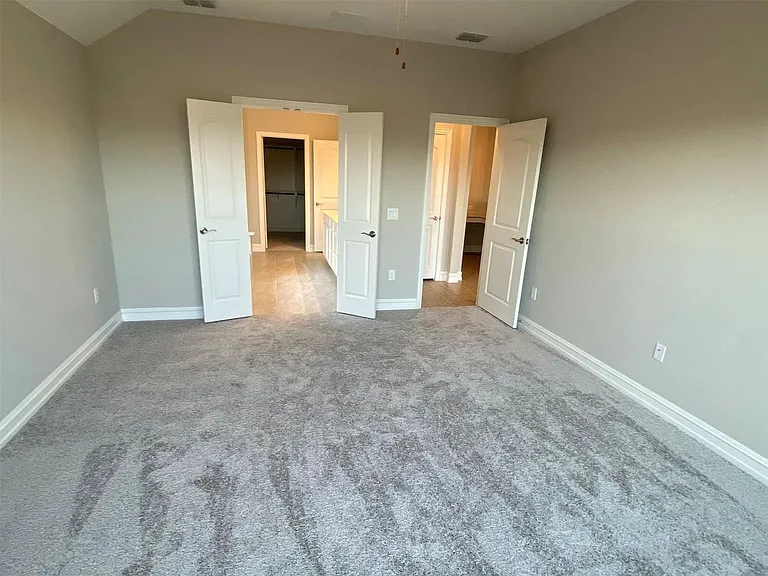 2816 Redbud Ln — Photo 22