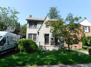 286 Moran Rd, Grosse Pointe Farms, MI 48236