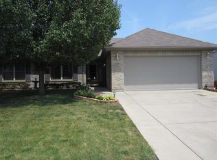 6758 Grovebelle Dr, Dayton, OH 45424