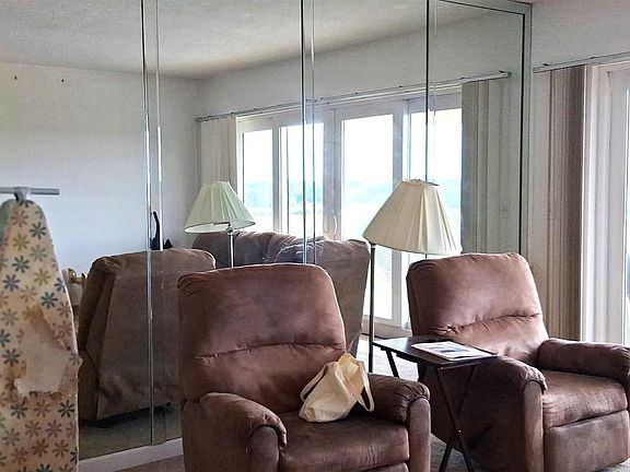 3rd image of 825 Bayshore Dr APT 703