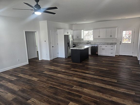 5th image of 15 Perciful St