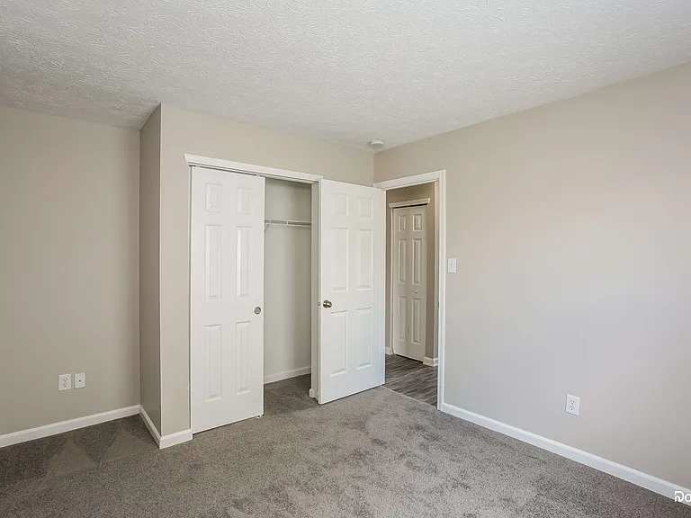 13294 Middlewood Ln — Photo 10