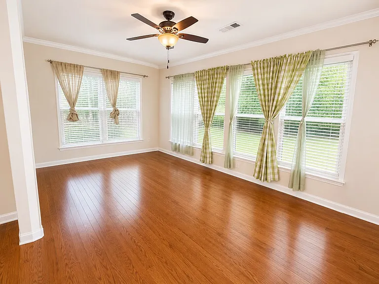 3550 Graham Way — Photo 3