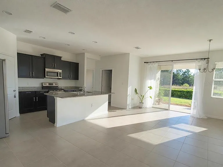 17589 Garsalaso Cir — Photo 12