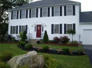 2 Omega Cir, Dracut, MA 01826