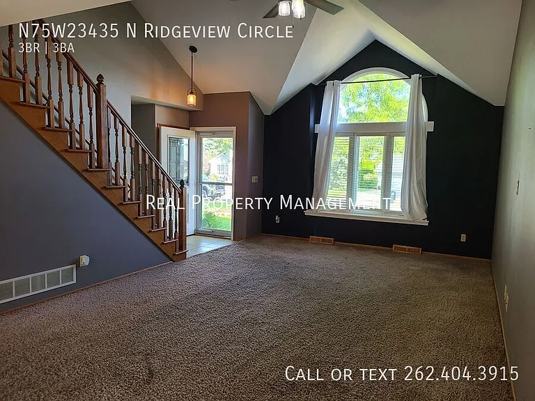 N75W23435 N Ridgeview Cir — Photo 3