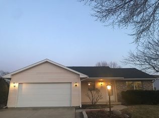 510 Crestwood Dr, Champaign, IL