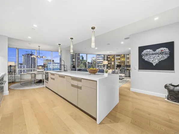 888 E #W, San Diego, CA 92101