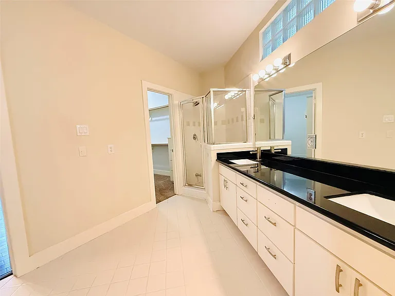 9813 Cynthia Ann Ct — Photo 8