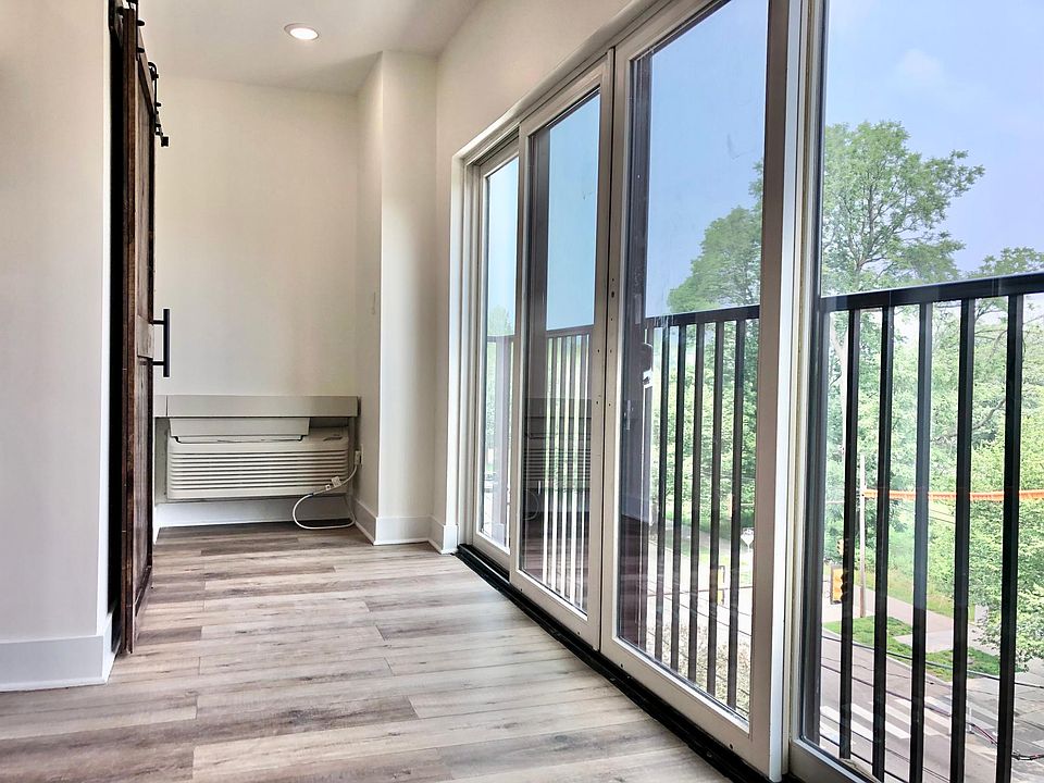1st image of 4146 Parkside Ave #405A