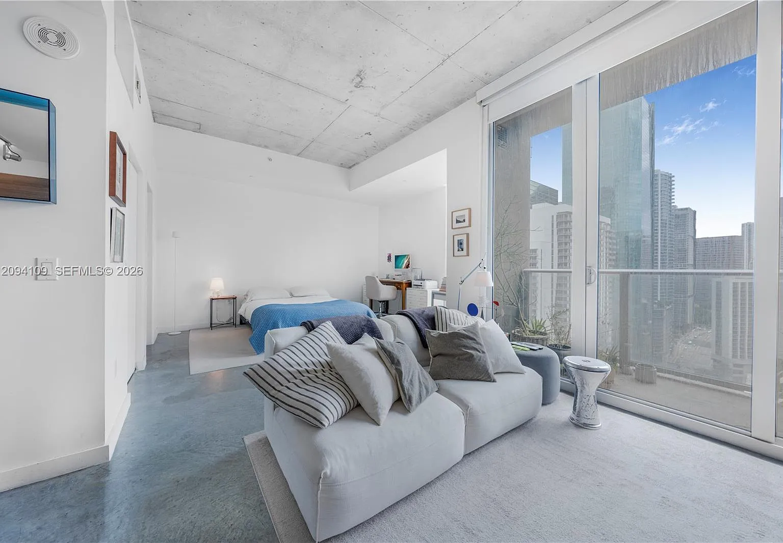 Centro Condo — Photo 4