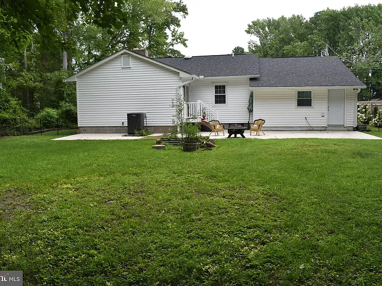 1259 Holly Vista Dr — Photo 12