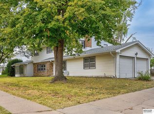 1101 Potter Rd, Bellevue, NE 68005