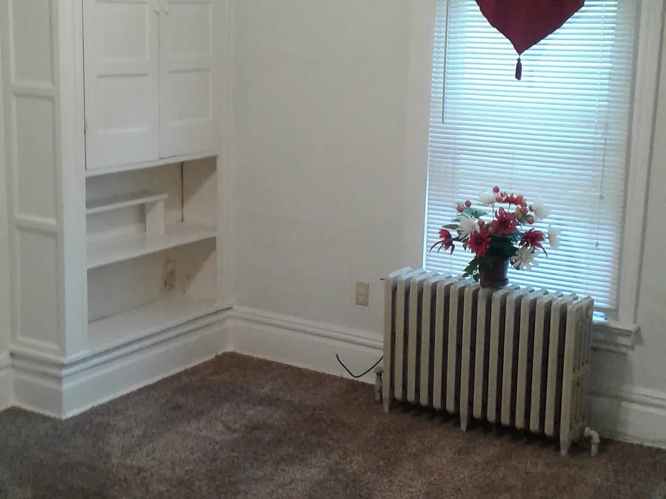 130 Nobles Ln #1