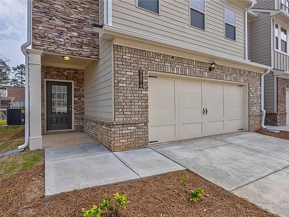 3rd image of 2270 Manor Pointe Dr