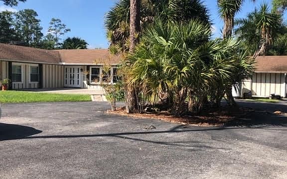 4th image of 17155 Wildwood Rd