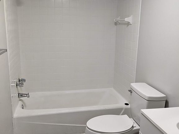 5th image of 1615 Nottingham Ave APT 101
